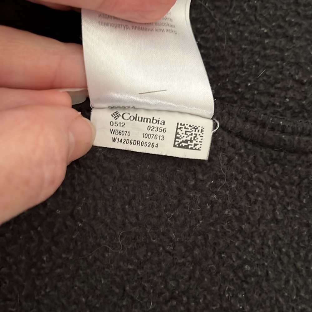 Columbia Fleece Zip-up Jacket with Convertible Turtleneck Collar - Picture 8 of 11